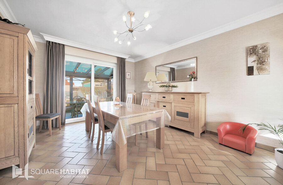 Pavillon individuel sur sous-sol, 4 chambres et jardin.