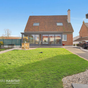 Pavillon individuel sur sous-sol, 4 chambres et jardin.