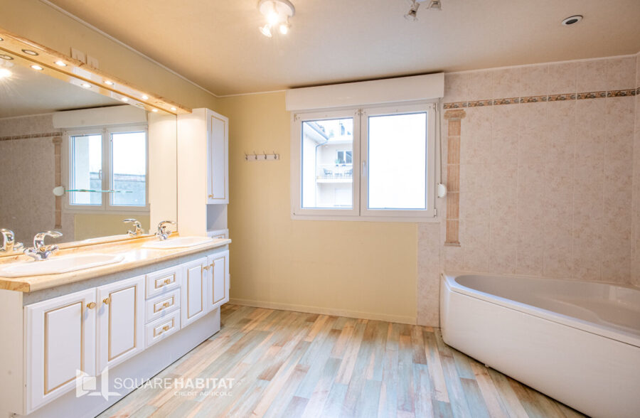 Appartement Etaples 4 pièces –  superficie totale 181.67 m²