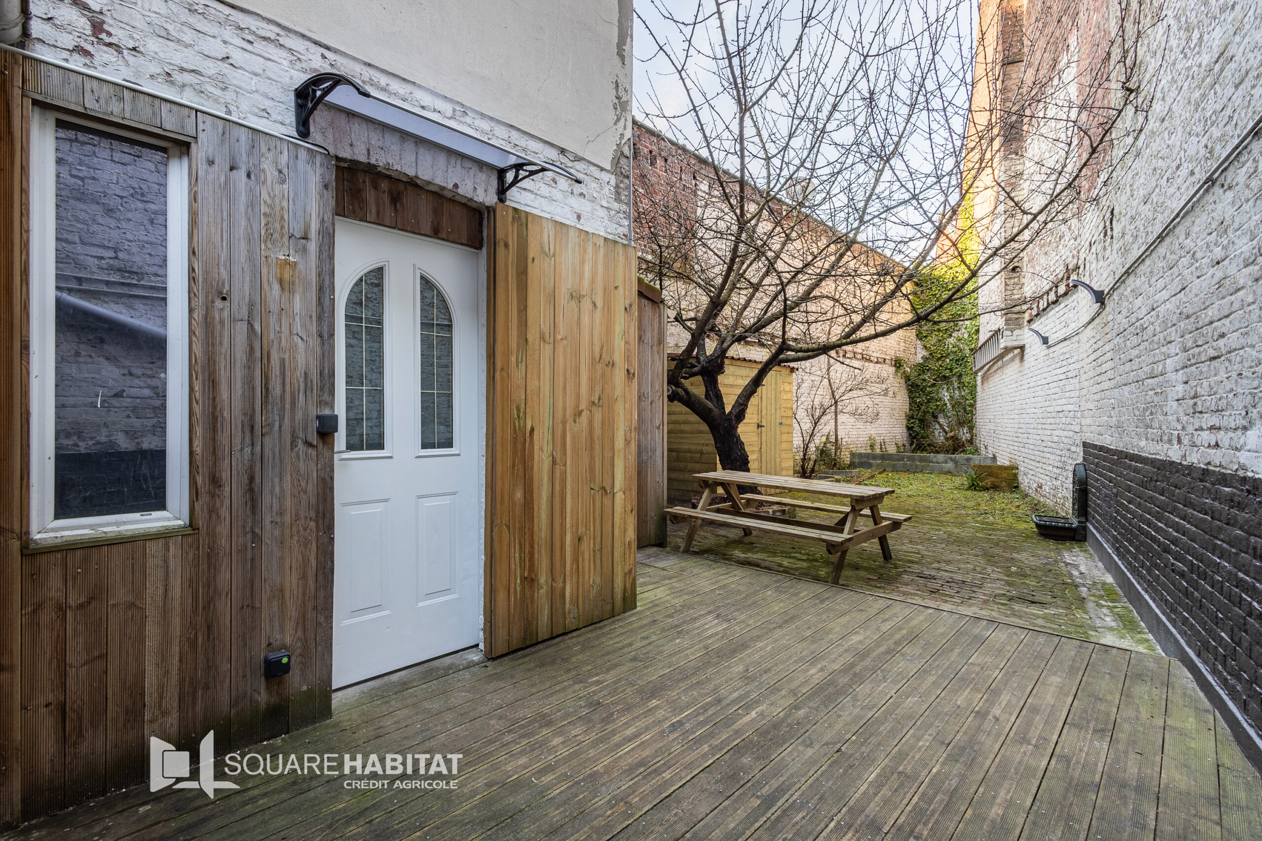 EXCLUSIVITE / LILLE MOULINS : TRIPLEX DE 47M² REFAIT A NEUF AVEC EXTERIEUR – IDEAL INVESTISSEMENT LOCATIF OU PREMIER ACHAT