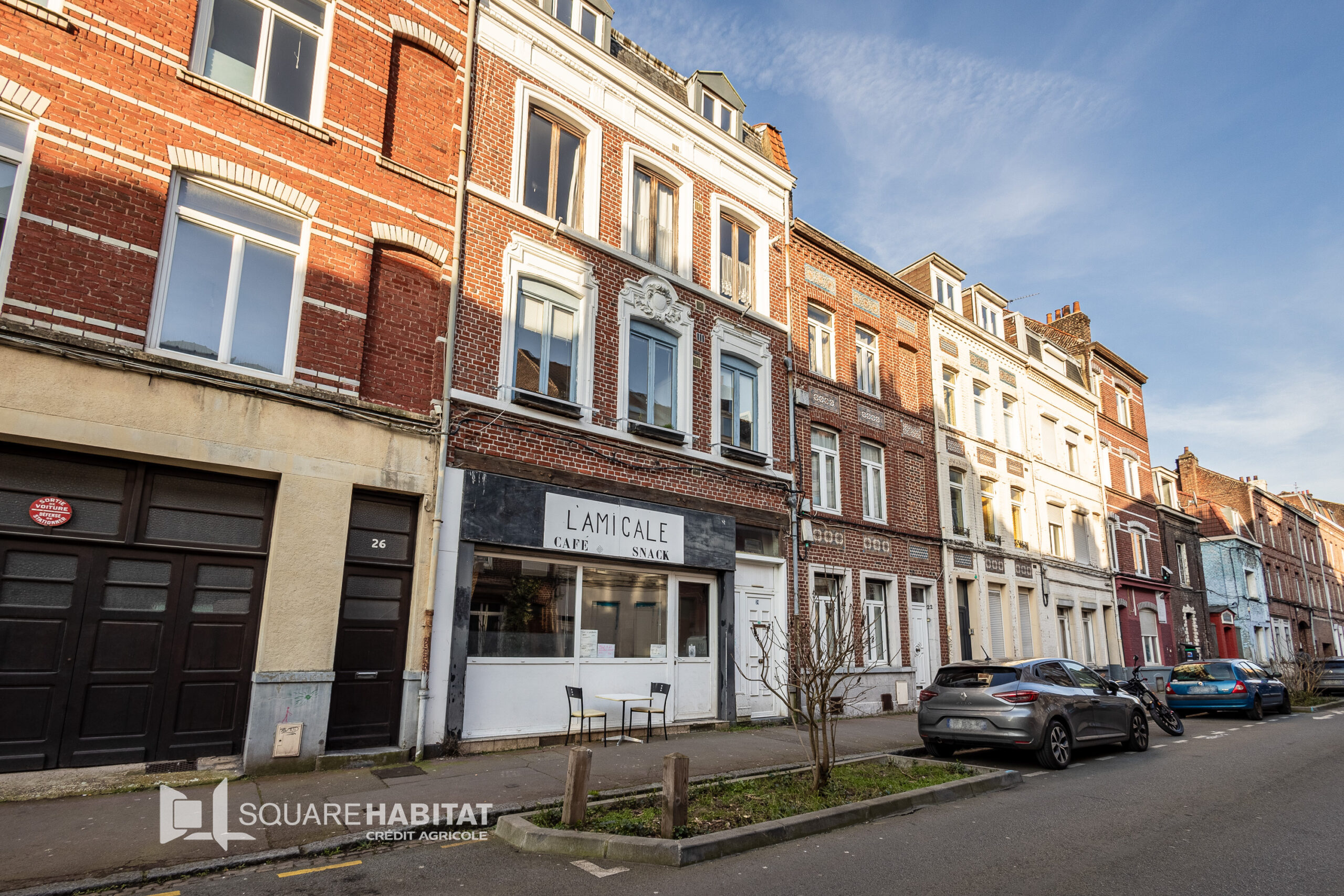 EXCLUSIVITE / LILLE MOULINS : TRIPLEX DE 47M² REFAIT A NEUF AVEC EXTERIEUR – IDEAL INVESTISSEMENT LOCATIF OU PREMIER ACHAT