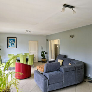 Maison avec volume et jardin / Garage