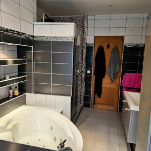 Maison avec volume et jardin / Garage