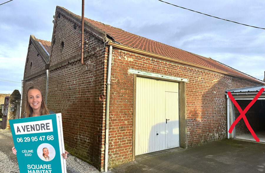 Atelier style loft industriel à rénover.