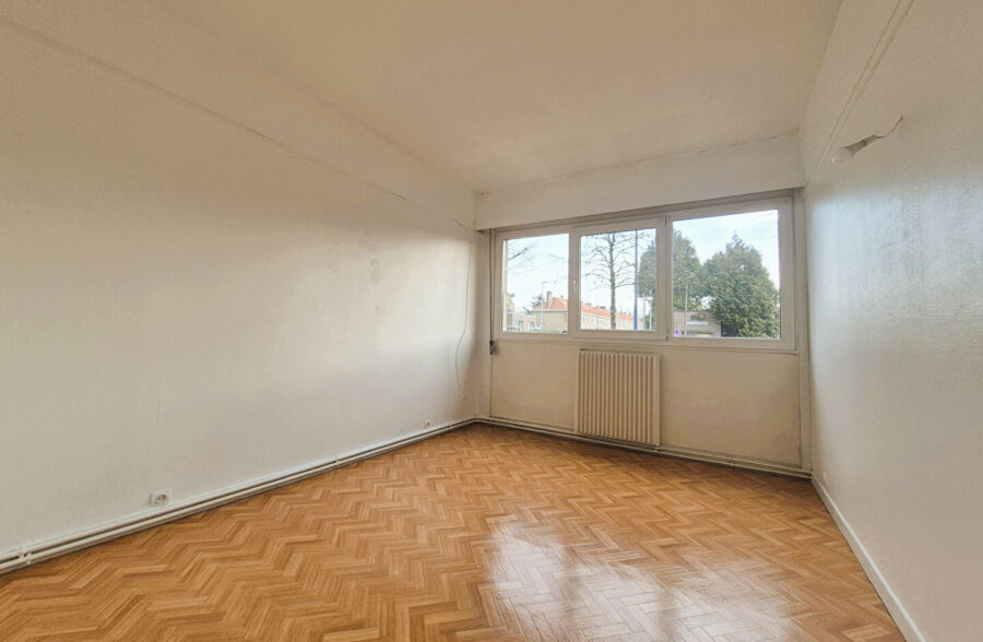 Appartement  Type 3  avec garage en rez- de -chaussée.