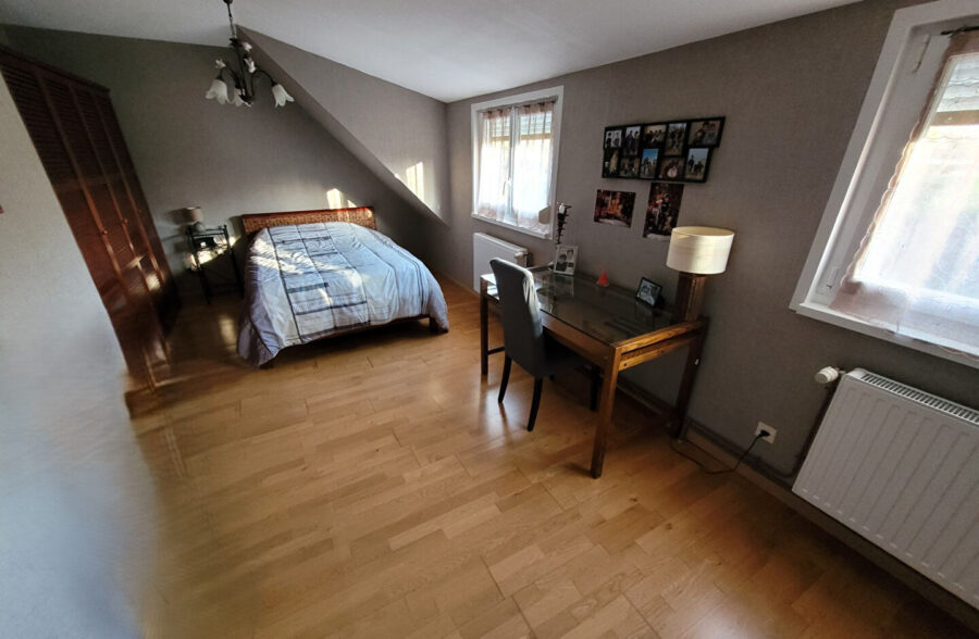 Maison Cattenieres 4 pièce(s) 91.5 m2