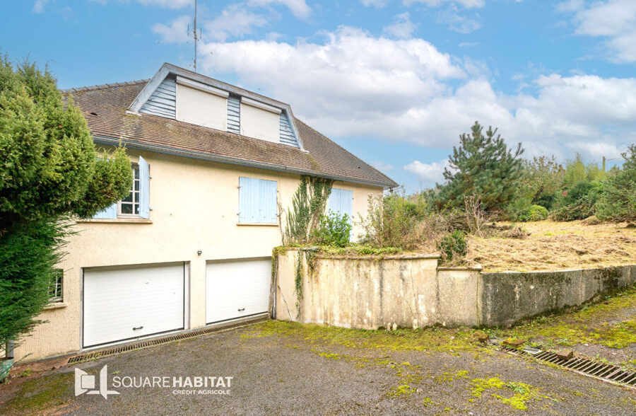 MAISON INDIVIDUEL DE 183 M²  EN SEMI PLAIN PIED  Sous compromis 