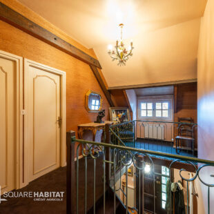MAISON INDIVIDUEL DE 183 M²  EN SEMI PLAIN PIED  Sous compromis 