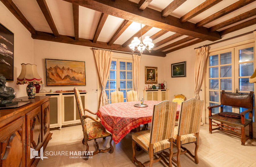 MAISON INDIVIDUEL DE 183 M²  EN SEMI PLAIN PIED  Sous compromis 
