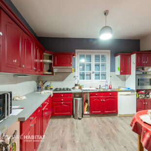 MAISON INDIVIDUEL DE 183 M²  EN SEMI PLAIN PIED  Sous compromis 