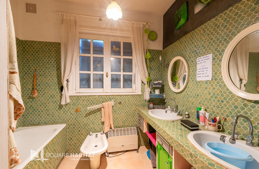 MAISON INDIVIDUEL DE 183 M²  EN SEMI PLAIN PIED  Sous compromis 