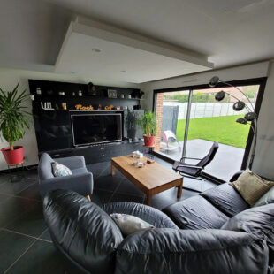 Maison individuelle 2015 | Grand garage | Terrain 861 m²