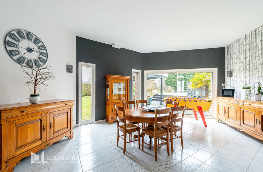 Maison individuelle sur 2752 m²  avec piscine
