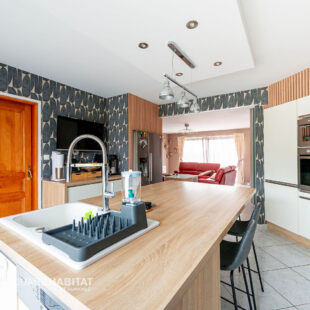 Maison individuelle sur 2752 m²  avec piscine