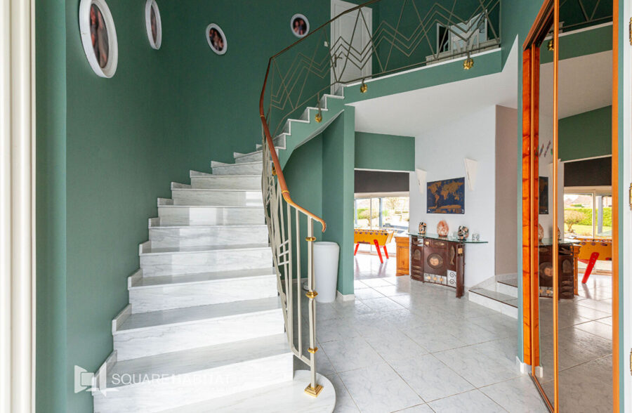 Maison individuelle sur 2752 m²  avec piscine