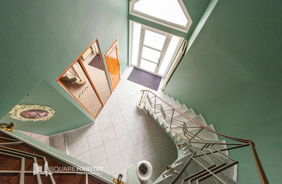 Maison individuelle sur 2752 m²  avec piscine