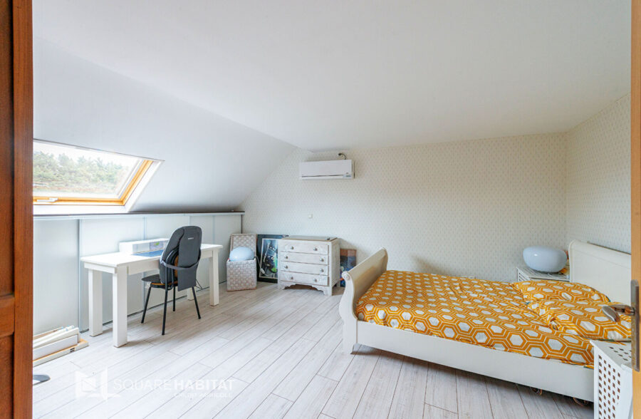Maison individuelle sur 2752 m²  avec piscine