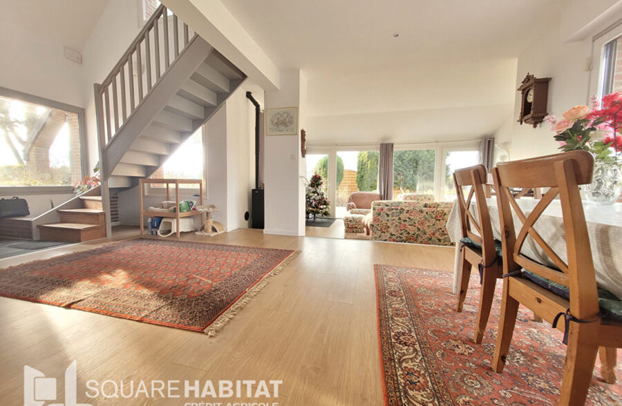 Maison d’architecte semi plain pied 4 Chambres  Sous compromis 