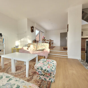 Maison d’architecte semi plain pied 4 Chambres  Sous compromis 