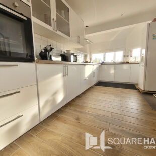 Maison d’architecte semi plain pied 4 Chambres  Sous compromis 