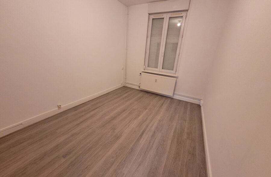 Appartement Saint Amand Les Eaux de type 3  Sous compromis 
