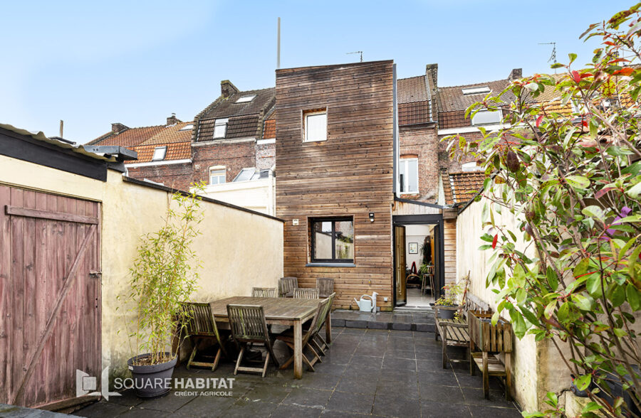 Croix, Maison de132 m2, 4 chambres et jardin  Sous compromis 