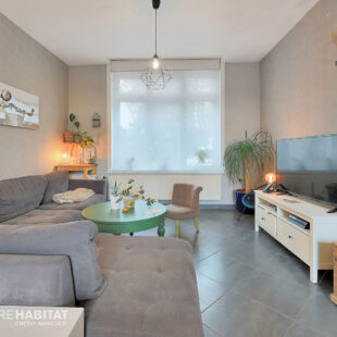 Charmante maison rénovée à Steenbecque – 4 chambres, 1 bureau, jardin, cave, grenier, dépendance et garage !