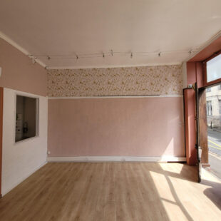 Local commercial Douai