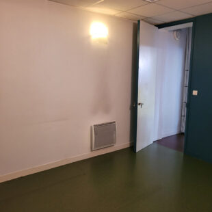 Local commercial 140 m²