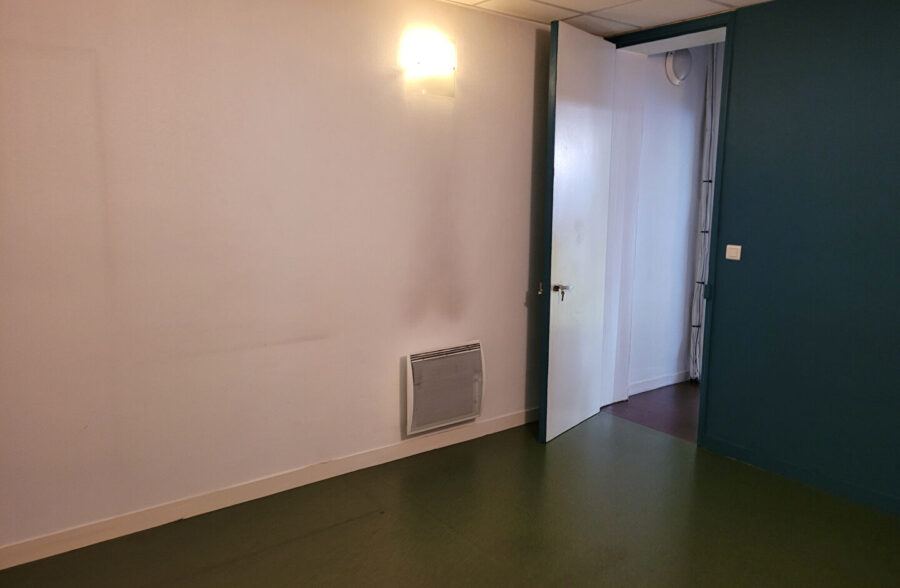Local commercial 140 m²