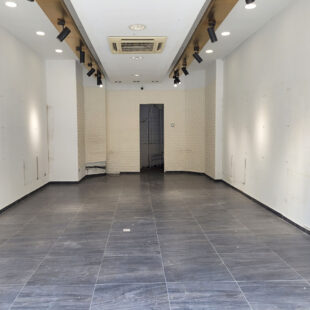 Local commercial 102 m²