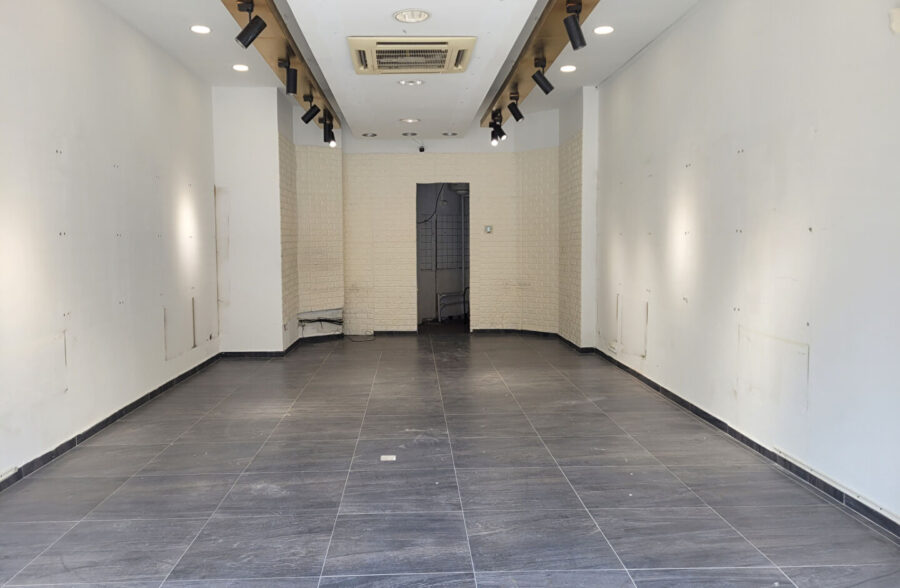 Local commercial 102 m²