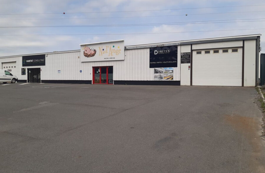 Local commercial 200 m²