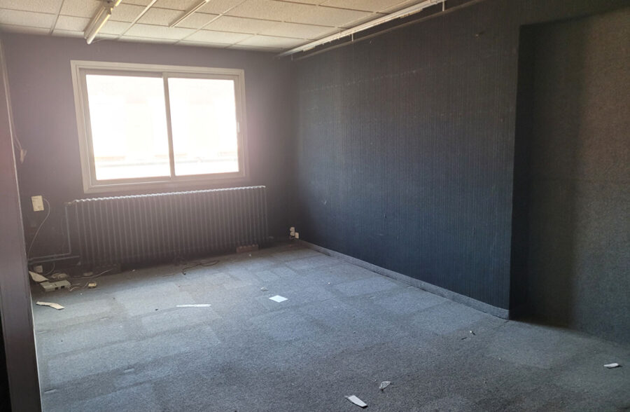 Local commercial 200 m²