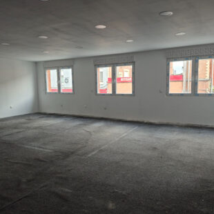 Local commercial 200 m²