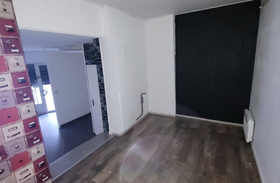 Local commercial  1 pièce(s) 40 m2