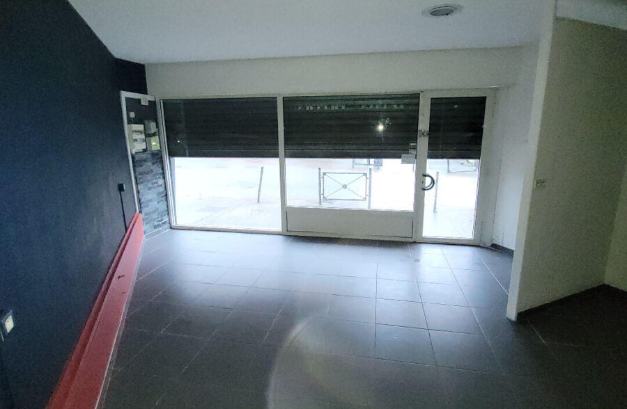 Local commercial  1 pièce(s) 40 m2