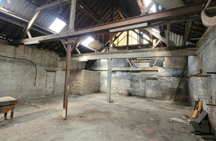 Entrepôt – Hangar 330 m²