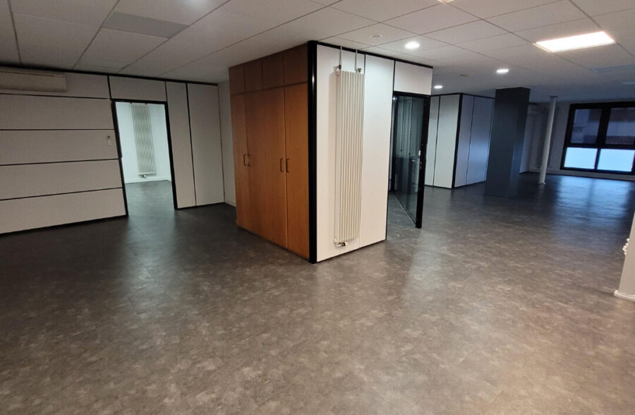 Bureaux 238 m²
