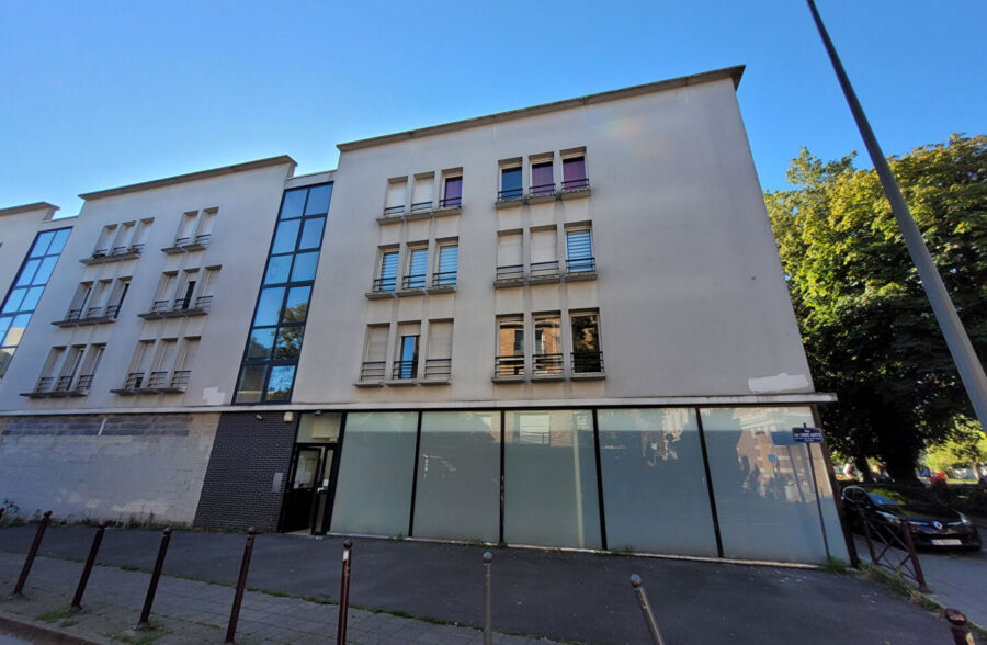 Local professionnel 130 m²