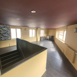 Local commercial 240 m²