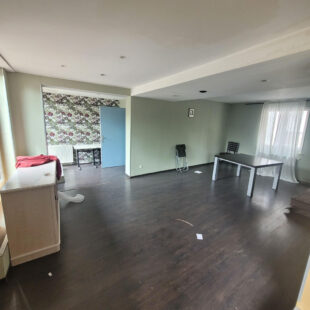 Local commercial 240 m²