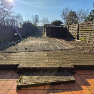 Charmante maison semi mitoyenne avec jardin
