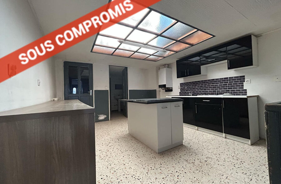 Maison Lillers 1 chambre 2 bureaux Jardin  Sous compromis 