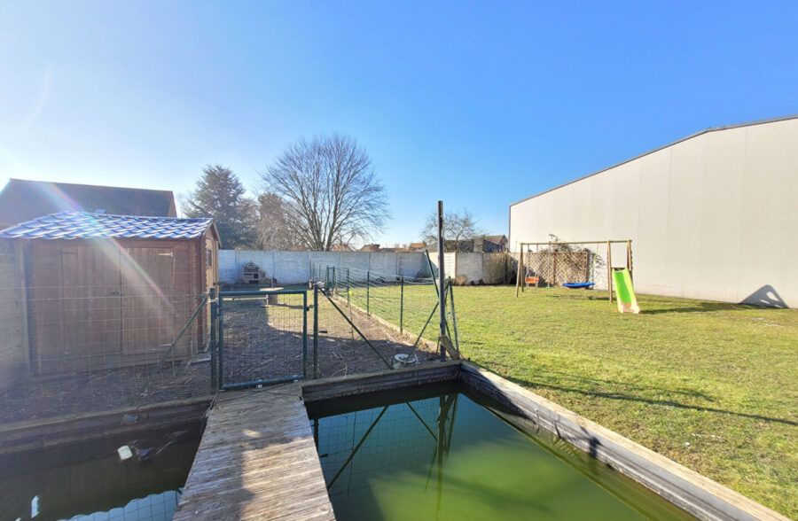 Maison individuelle 135m², 3 chambres, jardin et stationnement privatif