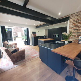 Maison  8 pièce(s) 320 m2