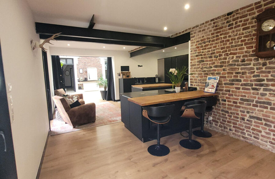 Maison  8 pièce(s) 320 m2