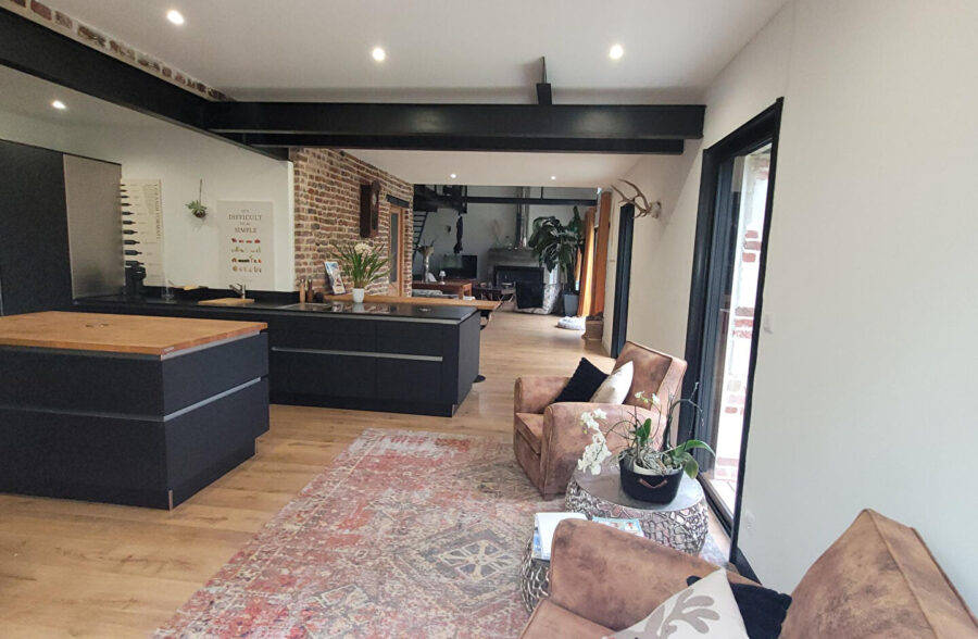 Maison  8 pièce(s) 320 m2