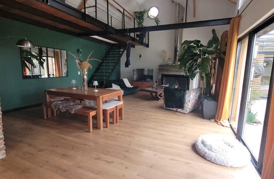 Maison  8 pièce(s) 320 m2