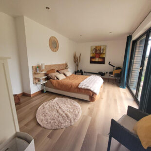 Maison  8 pièce(s) 320 m2